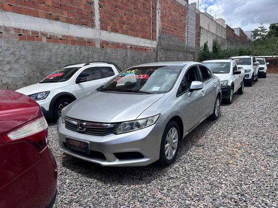 HONDA CIVIC 1.8 LXS 16V FLEX 4P AUTOMÁTICO